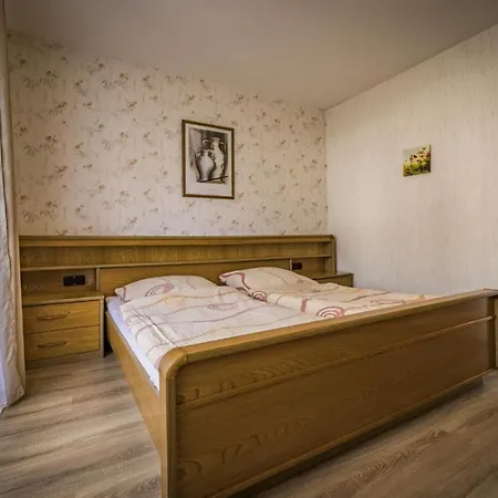 Gastehaus Thomabauer Appartement *