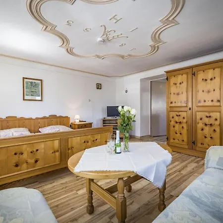 Gastehaus Thomabauer * Bayerisch Gmain