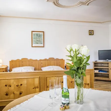 Gastehaus Thomabauer Appartement *